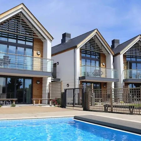 Les Ormes منتجع 5*