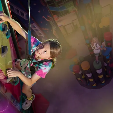 Les Ormes 5* سات بريلاد