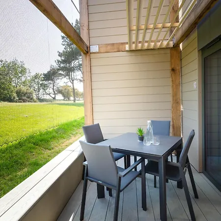 منتجع Les Ormes 5*