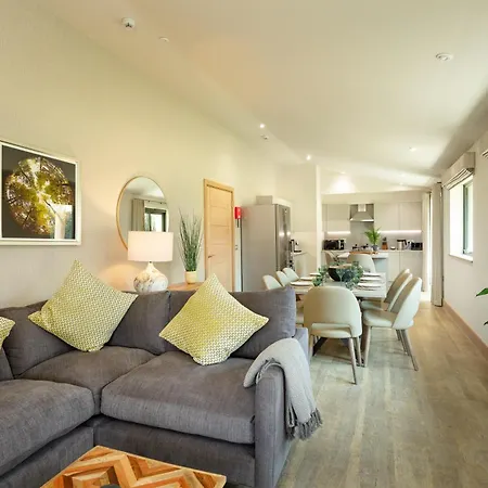 Les Ormes 5* سات بريلاد