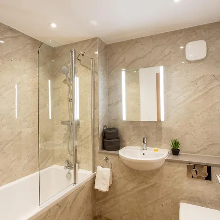 Les Ormes منتجع 5*