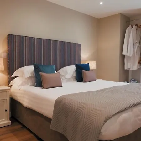 Les Ormes سات بريلاد