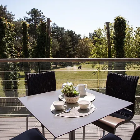 リゾート Les Ormes セント・ブレレード